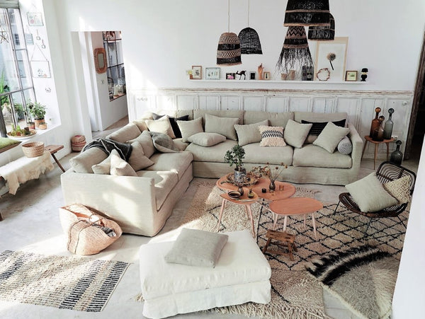 Luxus Sofa Nomad aus Leinen – hochwertige Wohnlandschaft mit extra weichen Kissen. Handgefertigt, komfortabel & stilvoll für dein Zuhause.