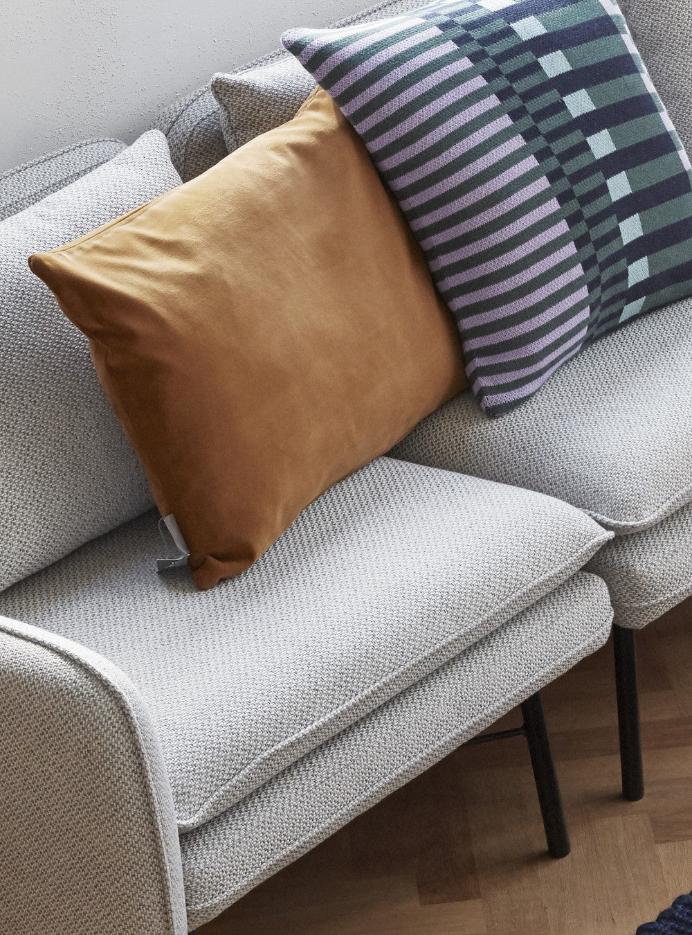CUSHION ochre