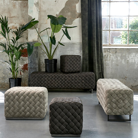ROOM 48 Hocker