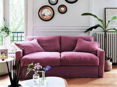 Schlafsofa mit Matratze. Verschiedene Elemente wie: Sessel, Ottomane, Schlafcouch, Hocker, etc. erhältlich. Leinenbezug ist für Allergiker geeignet, schmutzresistent und kühlend angenehm. In verschiedenen Farben und zwei Leinenausführungen erhältlich. Hergestellt in Frankreich aus 100% Leinen, ÖKO-Tex zertifiziert.