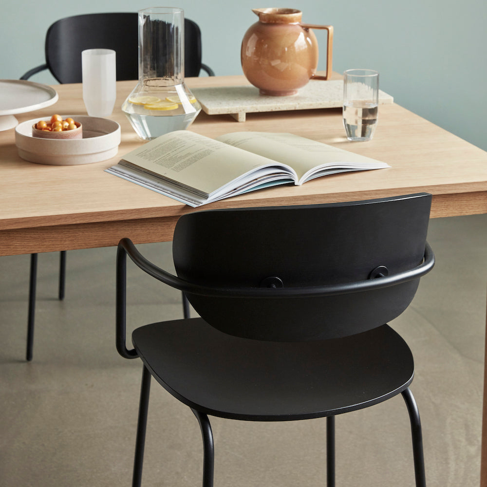 CHAIR black